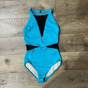 Jo and Jax’s teal leotard